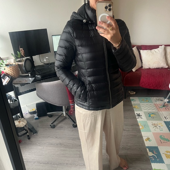 Calvin Klein light parka size S - Picture 2 of 4